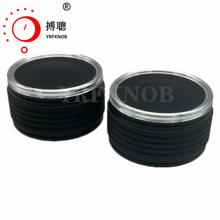 ������ť��̥�ƴ�Բ�ǰ���������������������Ͻ��������ť����