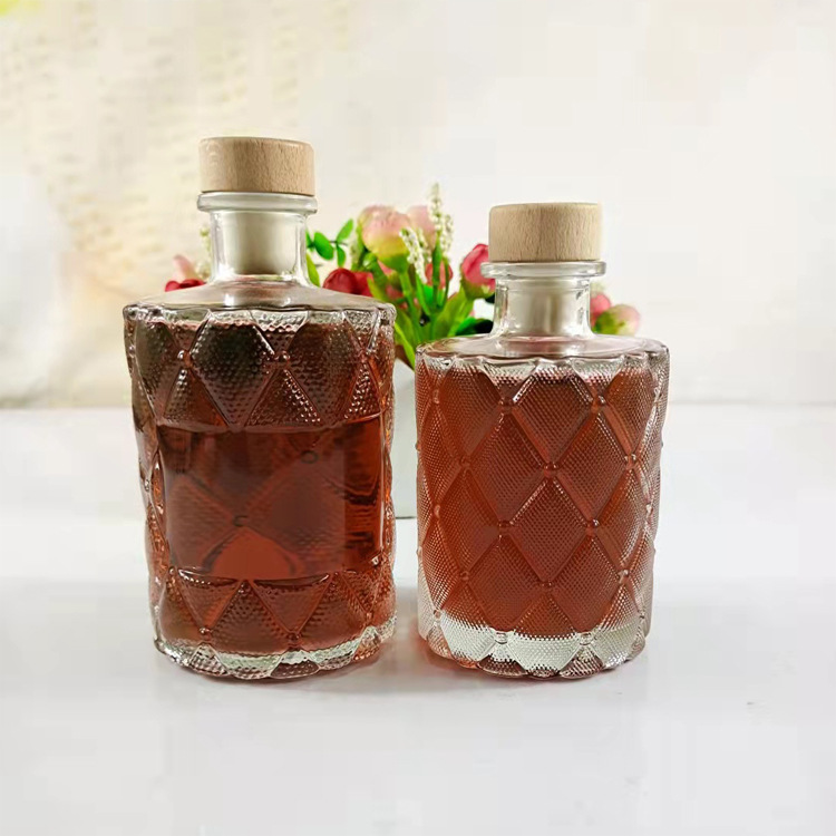厂家直供菱形花纹小酒瓶空瓶冷萃咖啡分装玻璃瓶饮料果酒瓶批发