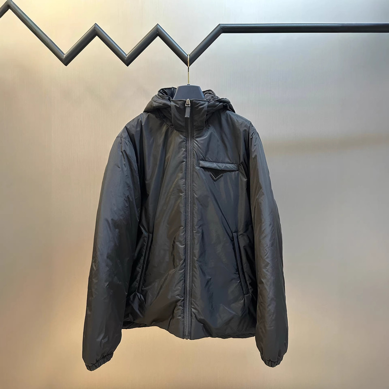 Messi's Same Style, Correct Version, Original Label, in Stock, P Brand, National Standard 90% White Duck down Hooded Jacket, Men's down Coat Messi's Same Style, Correct Version, Original Label, in Stock, P Brand, National Standard 90% White Duck down Hooded Jacket, Men's down Coat
