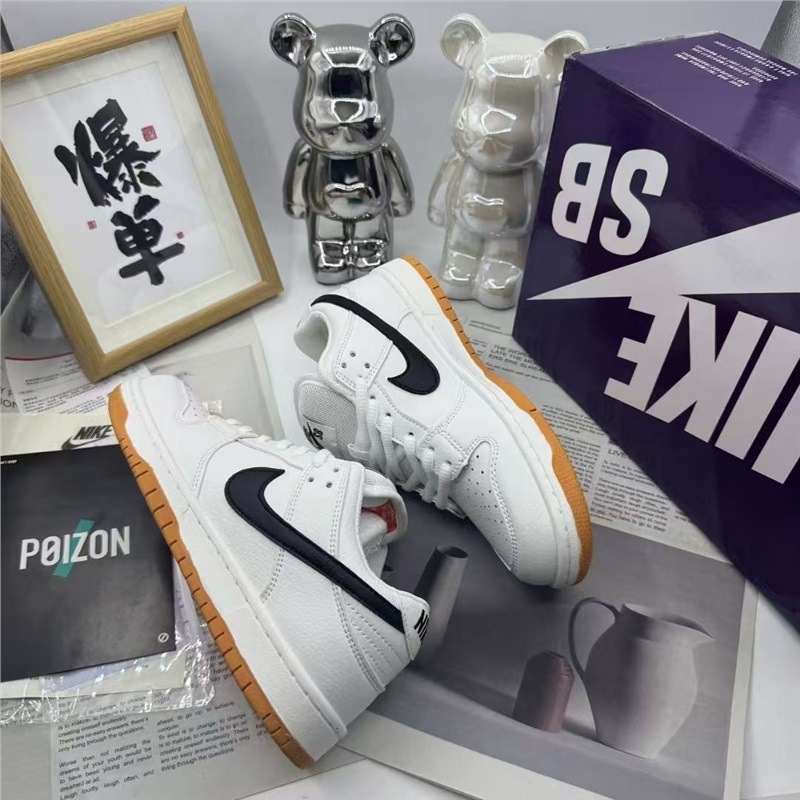 백색 생고무(에어쿠션으로 마찰이 나는 소리)