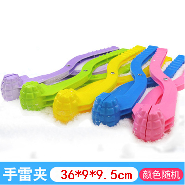 Juguetes de bolas de nieve para niños gran invierno al aire libre muñeco de nieve herramientas de bolas de nieve para montar barracas de nieve clip de nieve mayorista