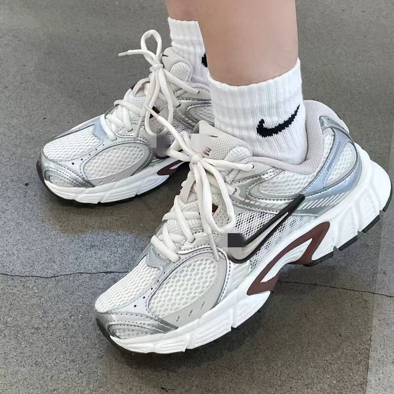 Putian shoes, genuine running shoes, athletic shoes, unisex, V5RNR model, training shoes, outdoor shoes, mesh upper, dad shoes, breathable, for racing Putian shoes, genuine running shoes, athletic shoes, unisex, V5RNR model, training shoes, outdoor shoes, mesh upper, dad shoes, breathable, for racing