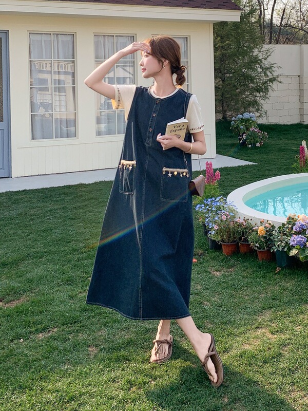 レトロファッションデニムベストドレス女性のための 2025 夏の新しいルーズフィット痩身ミッドレングスノースリーブドレス|undefined