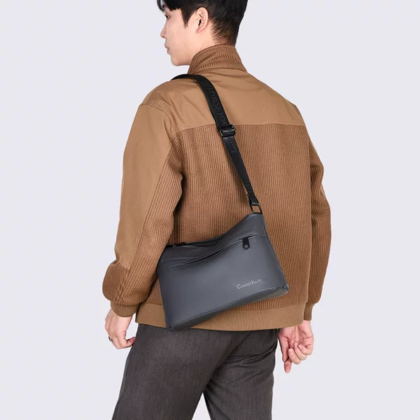 Messenger bag men's new fashion texture simple casual shoulder backpack large capacity Korean fashion bag