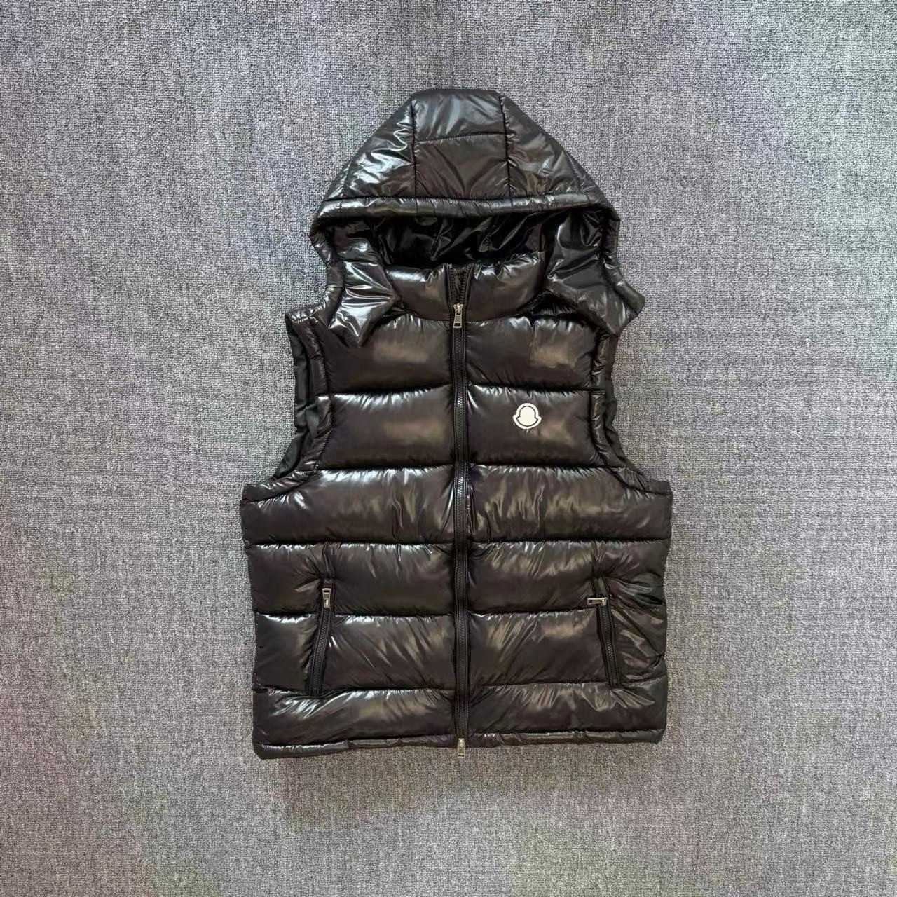 M brand 2026 autumn and winter new product: shiny stand-up collar hooded zippered pocket warm vest, outdoor cotton vest for men