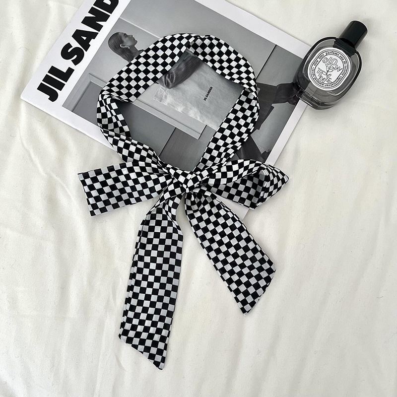 Una larga bufandas de seda punto de onda personalizado muestra rápida velocidad de envío de gran descuento flotante fábrica de fuente personalizada exclusiva