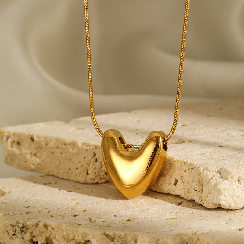 13g Weight 14K Gold Plated Plating Material 304 Stainless Steel Pendant Material Pendant Necklace Classification 304 Stainless Steel Chain Material 1 Piece Quantity Casual, Daily Occasion 304 Stainless Steel Material Heart Shape Pattern Women's Gender Simple Style Style Wholesale Jewelry Simple Style Heart Shape 304 Stainless Steel 14K Gold Plated Pendant Necklace 10