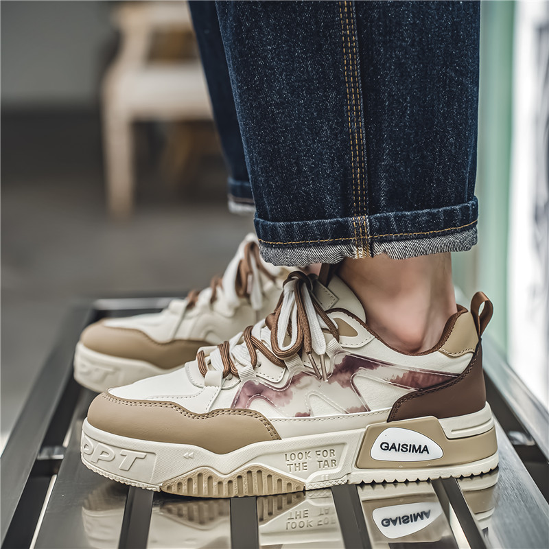 Estudiantes zapatos de patina baja otoño 2025 nuevos zapatos casuales de suela gruesa de diseño de nicho zapatos deportivos de moda zapatos de hombre