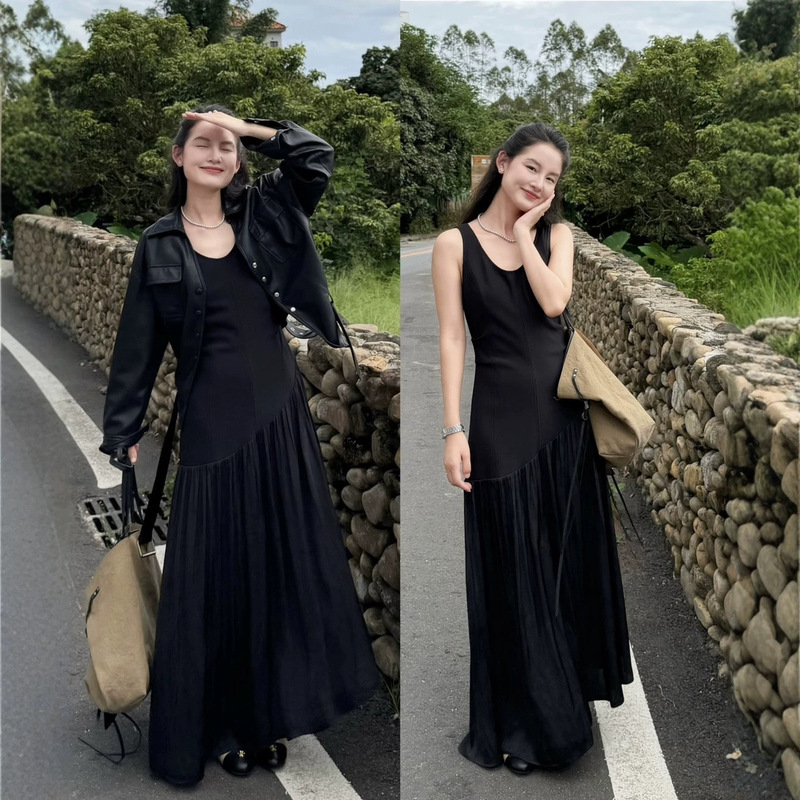 Autumn【DIGM】Minimalist and Sophisticated Versatile Black Patchwork Irregular Design Slimming Waist-Cinching Tank Dress