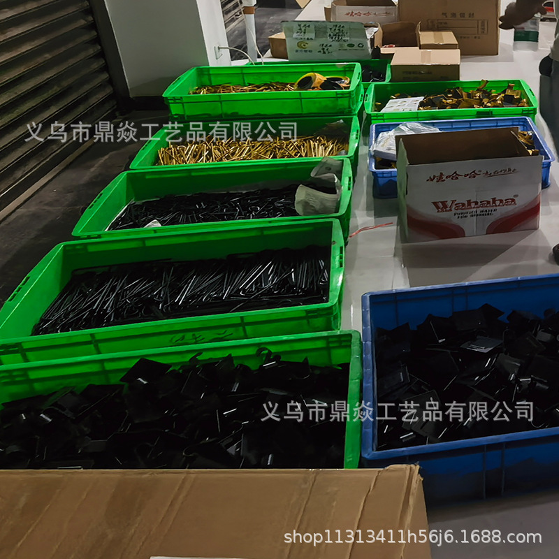跨境新品圣诞节金属悬挂袜子支架挂钩壁炉架挂钩金属铁艺工艺品|undefined