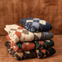 Wool women's autumn and winter mid-calf socks, thickened with padding for warmth, ribbed high-calf socks with a vintage diamond grid pattern.