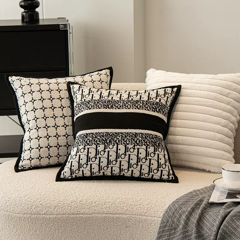 简约百搭抱枕轻奢高级感靠枕北欧布艺床上客厅沙发抱枕套靠垫含芯