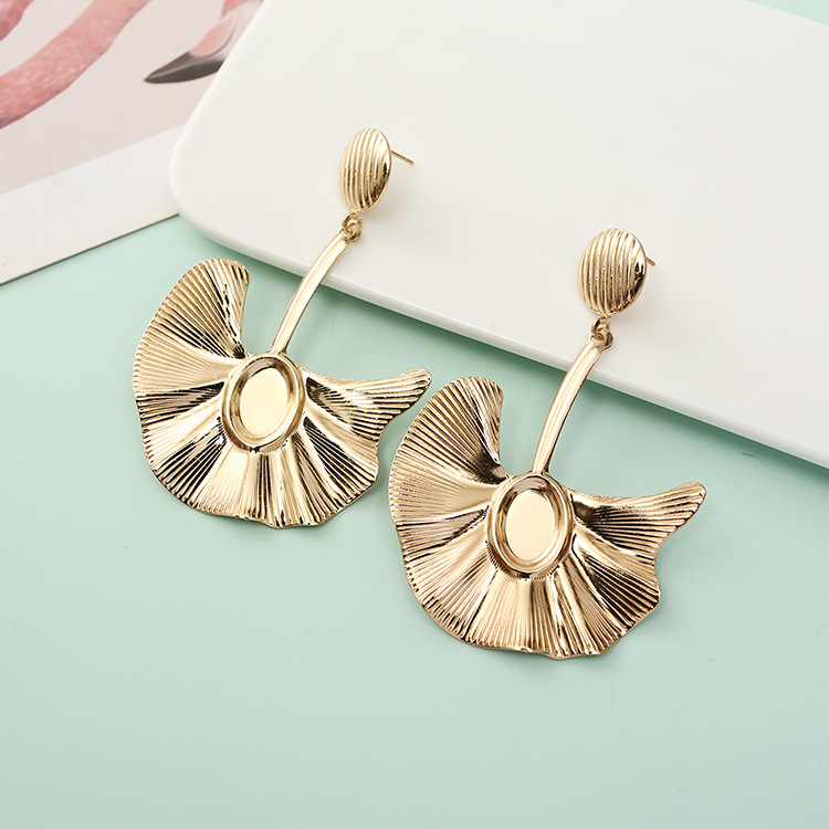 Fashion Ginkgo Leaf Alloy Earrings Wholesale display picture 4