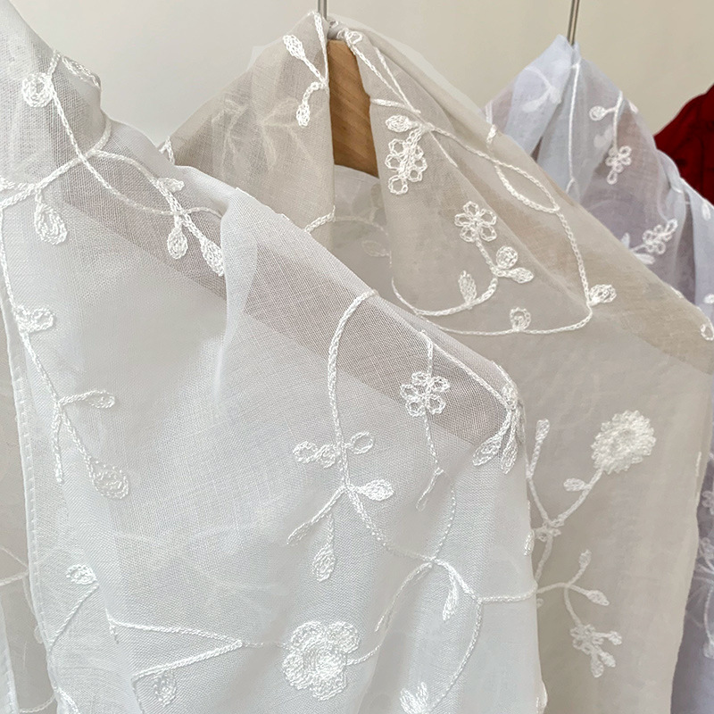 Bordado de alta costura verano nuevo estilo estilo étnico protector solar chal con capucha ocio estilo antiguo fotografía de viaje bufanda de seda fina exterior