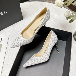 826-21��ʽ�l�y���|�ϰ�ͨ���¿�߸�Ů��Ь