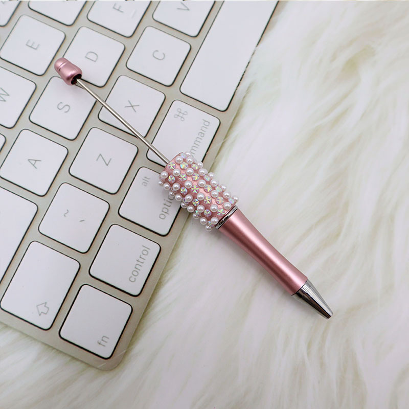 Pearl model-pink