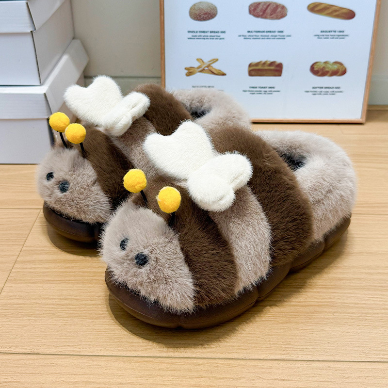 Zapatos de algodón de peluche para mujeres nuevas zapatillas de peluche lindas de dibujos animados para mujeres en el hogar de invierno más peluche pareja caliente