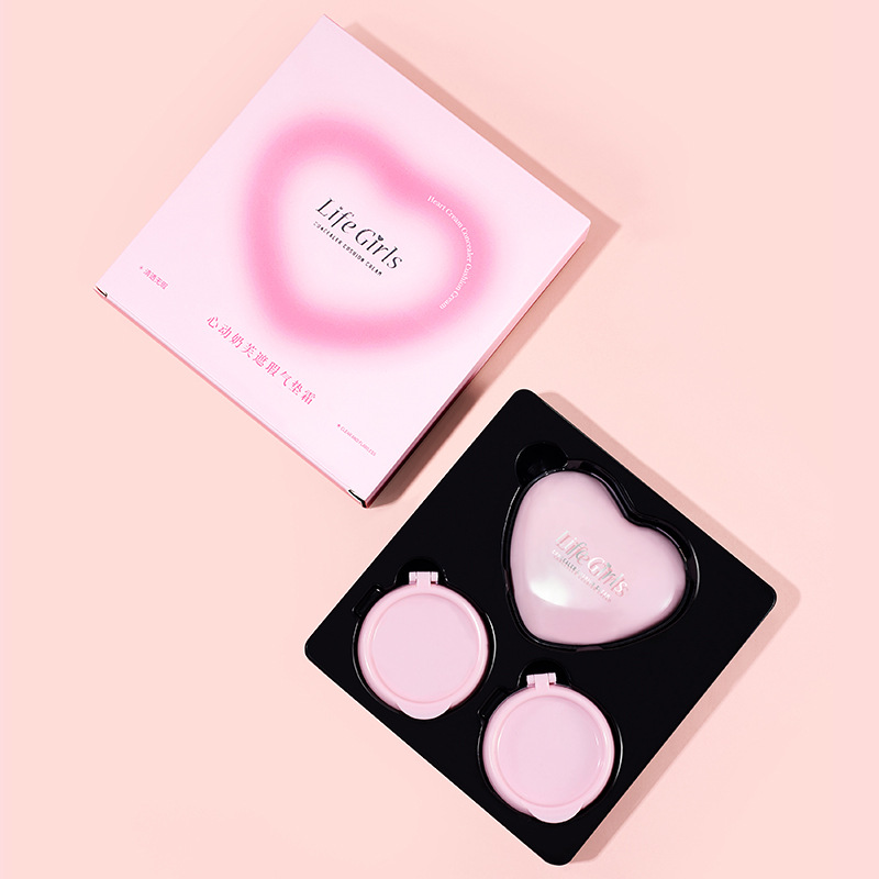 Crema de cojín corrector de leche de corazón crema ligera y transpirable corrector de poros delicados y delicados cojín de maquillaje falso Crema BB