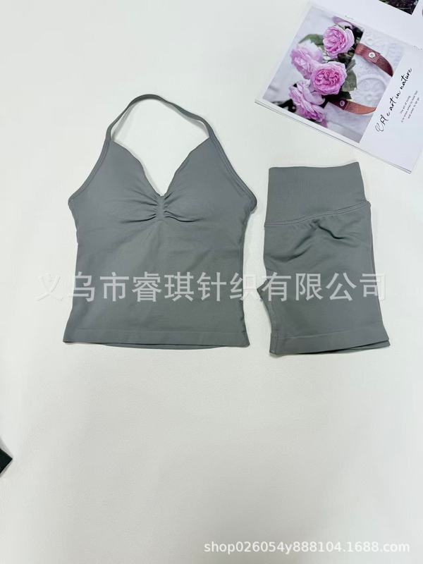 跨境无缝瑜伽挂脖背心 高弹提臀瑜伽健身短裤 长文胸短裤套装批发|undefined
