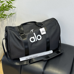 Alo Yoga 男女兼用フィットネスバッグ、ポータブルトレーニングバッグ、スポーツバッグ、独立したシューズコンパートメント、大容量の出張