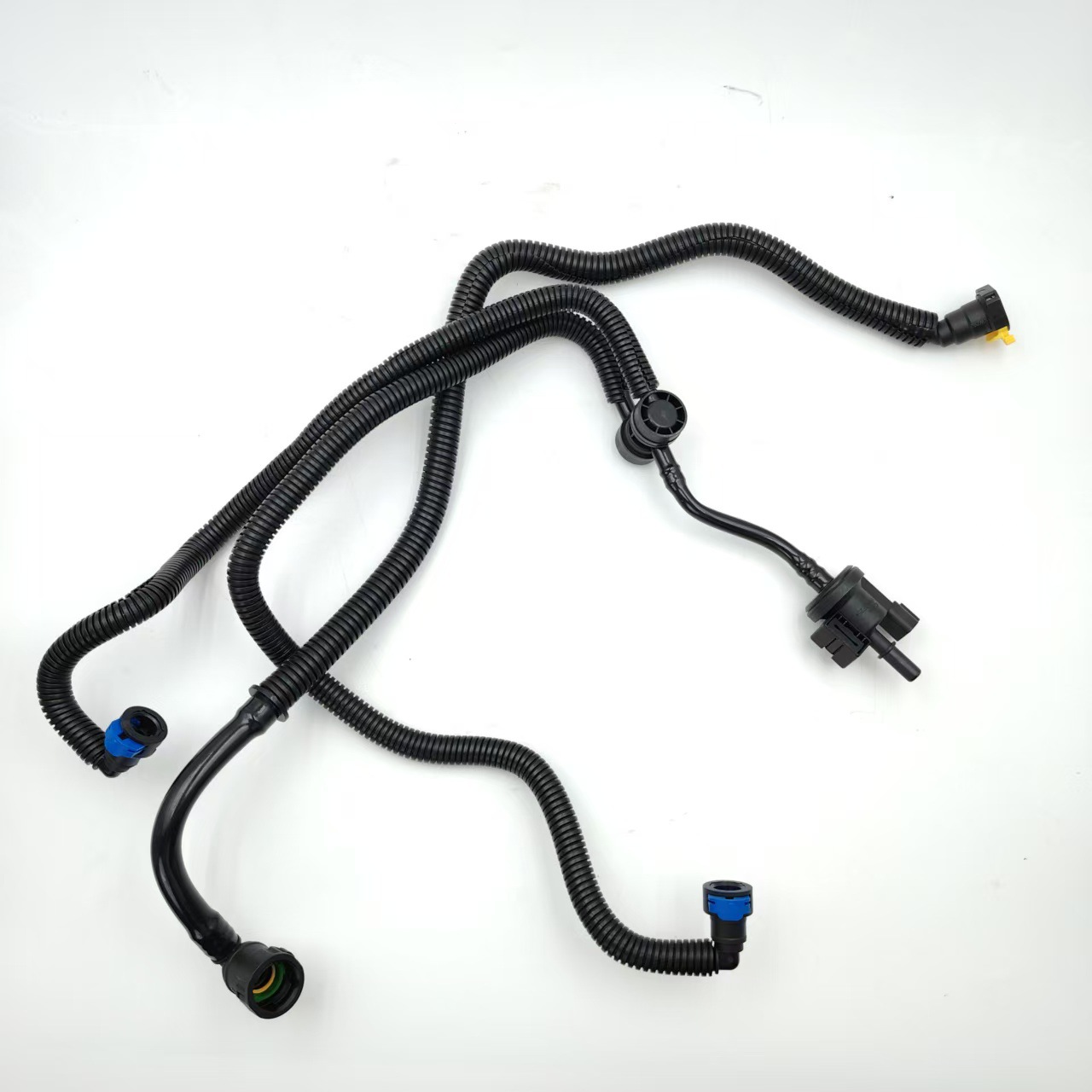 0280142430 APDTY-140064 F2GZ9D289A HG9Z9D289B Carbon Canister Solenoid Valve Assembly
