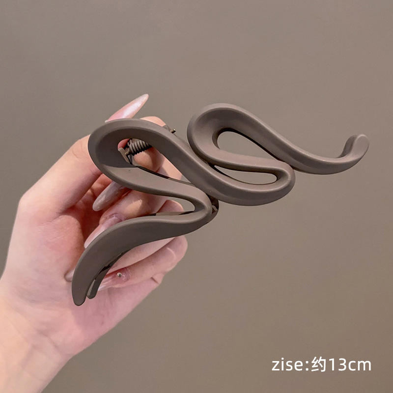 Clip de tiburón grande, clip de agarre para el cabello de placa de sensación de alta calidad, horquilla de temperamento, nuevo estilo, horquilla de gran volumen, tocado de primavera y verano, mujer