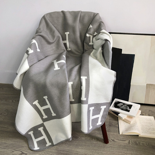 ins cross-border H letter blanket modern simple imitation cashmere wool knitted blanket furniture model room decorative blanket
