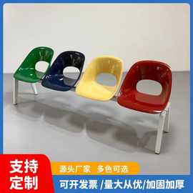 商场咖啡服装店休闲公共场所等候椅球场休息摄影网红打卡连排座椅