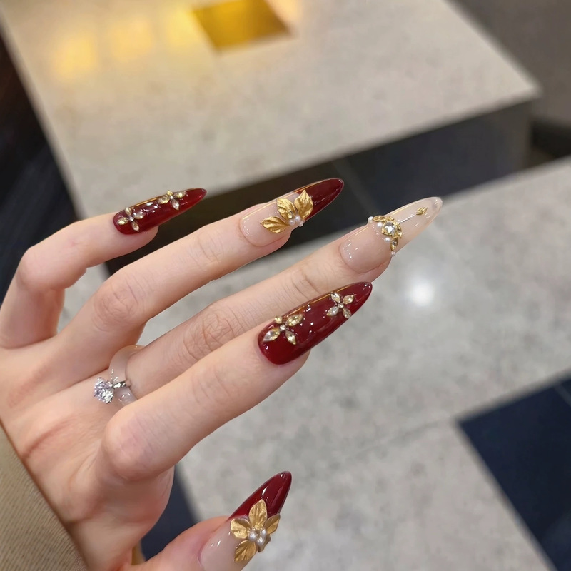 Dai Risen [Gentle Beauty] High-End Wearable Nail Art Carved French Zircon Manicure Red Fake Nails