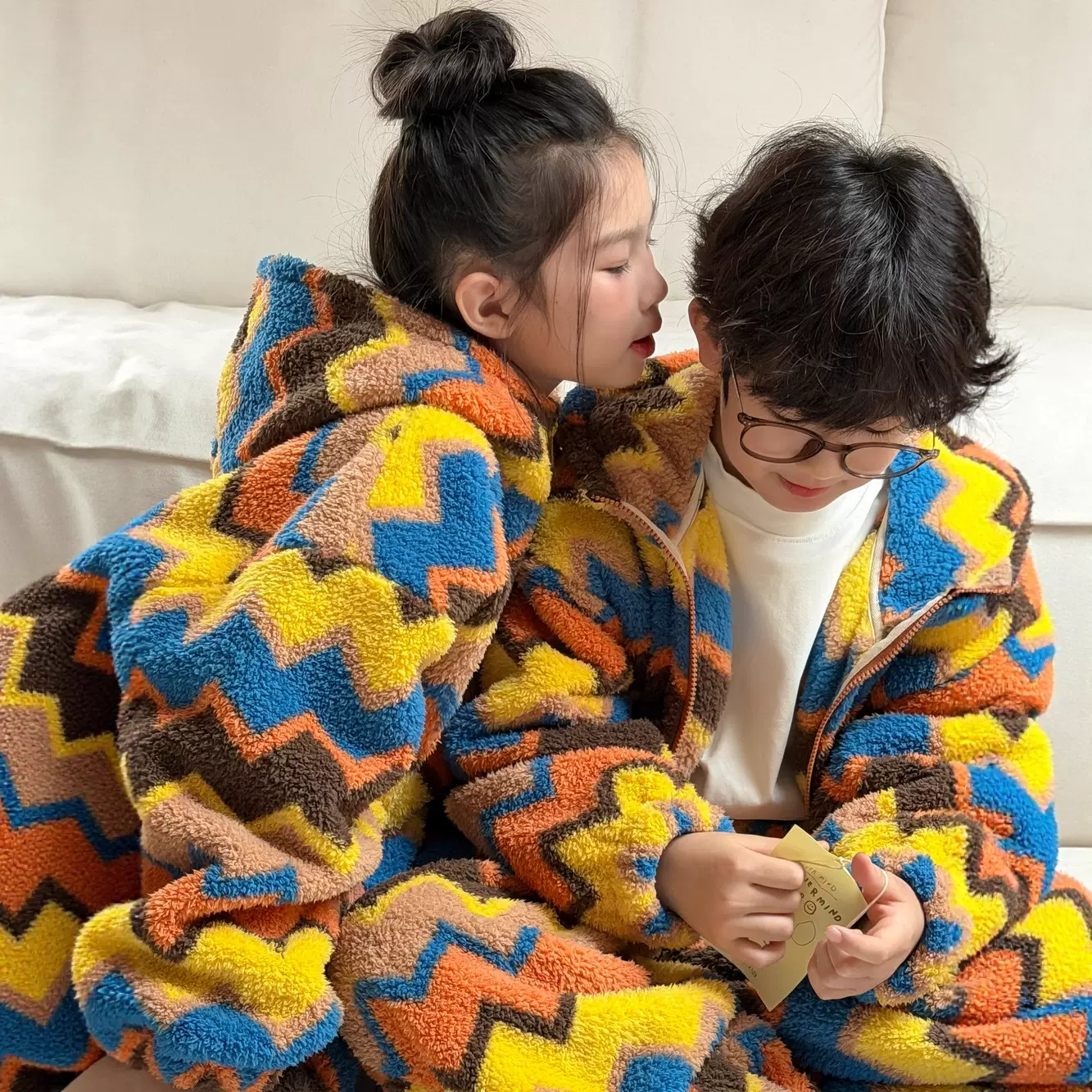 末小蒙童套装2026冬季韩版男女彩条睡衣两件套儿童可爱家居服套装