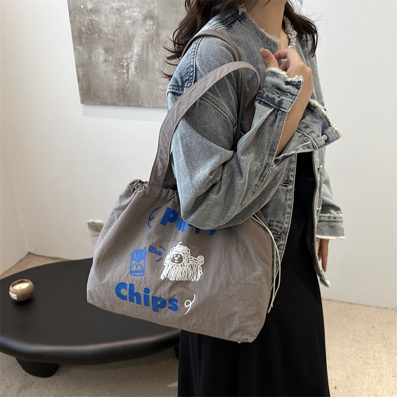 Coreano de estilo ins lindas bolsas de hombro versátiles bolsas de lona de gran capacidad para estudiantes de clase de viaje ocio bolsas de mano para mujeres