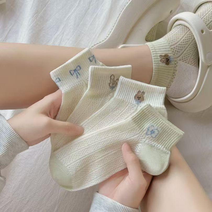 Verano nuevo estilo lindo oso calcetines de boca baja para mujer lindo amor dulce japonés malla fina calcetines transpirables