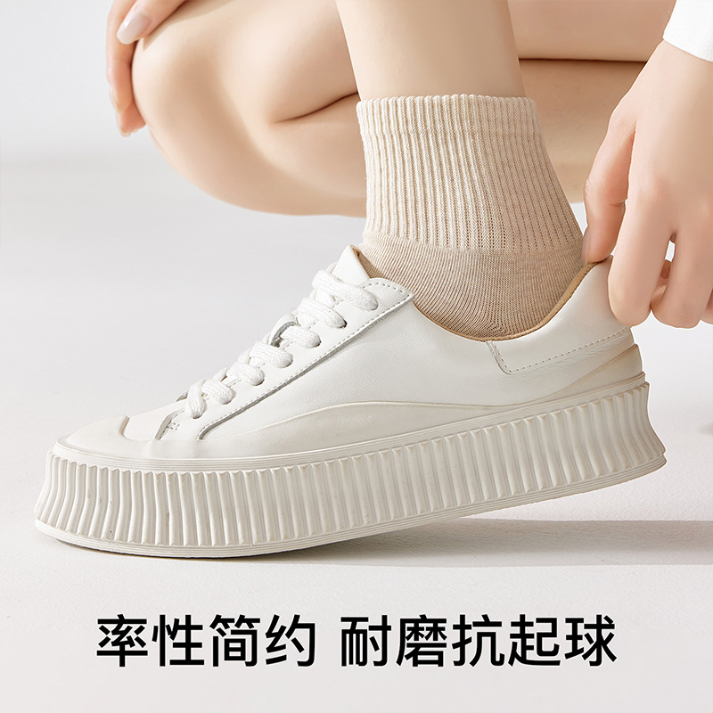 Calcetines de algodón primavera-verano antiolor absorción de sudor calcetines blancos al por mayor sin hueso anti-bolas calcetines de mujer de color sólido