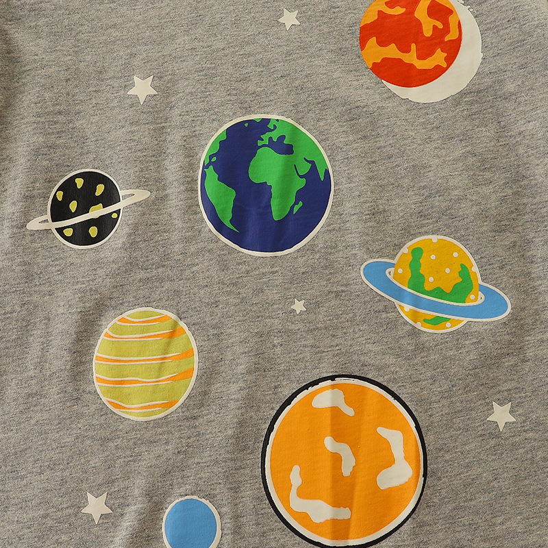 Nuevos productos de otoño Camiseta luminosa de manga larga para niños Camiseta de costura de moda de estilo europeo y americano Camisa de fondo de algodón para niños