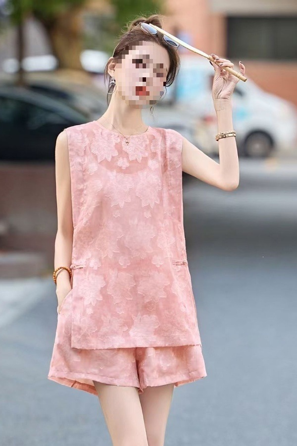 Bộ quần short áo không tay nữ phong cách quốc phong mới 2026 — Bộ màu xanh lá cây nhạt, Bộ màu hồng nhạt chi tiết 1