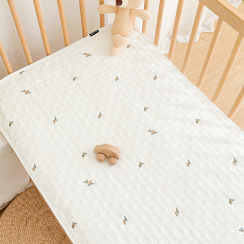 Six layers of gauze [sheets] - embroidered loquat