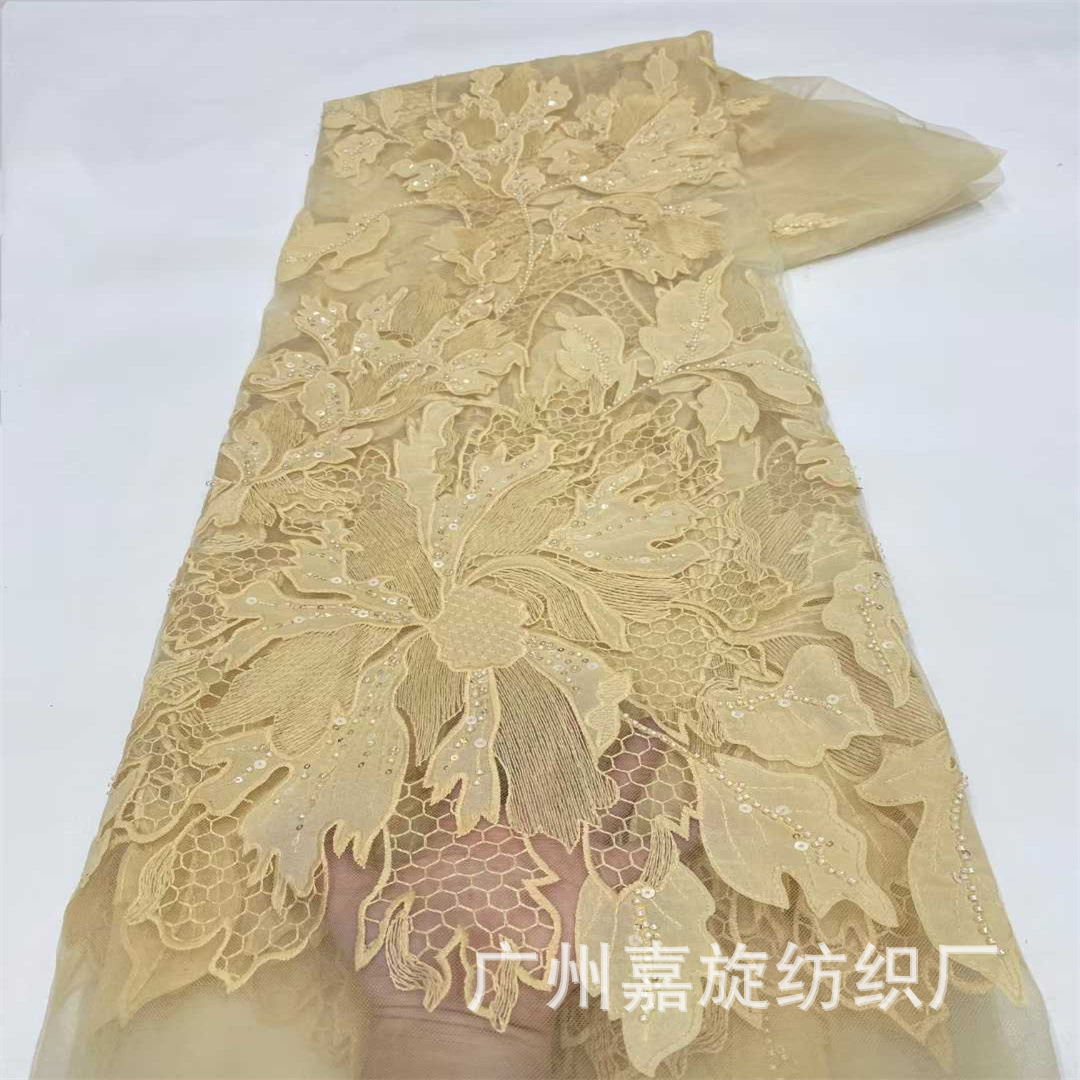 Nueva tela de malla floral grande de estilo europeo y americano con cuentas y lentejuelas para vestidos de novia, vestidos de gala y bordados de qipao.