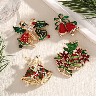 Christmas brooch atmosphere sense badge fashion item creative oil dripping craft compact sweet clothing decoration accessories