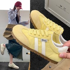 黄色の革のトレーニングシューズ婦人靴 2025 新しいホットスタイル春多用途薄底軽量カジュアルスポーツシューズ