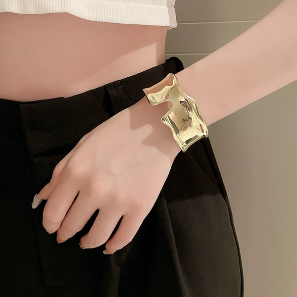 28#bracelet-golden-irregular gap
