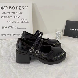 女式时装单鞋;女式休闲单鞋;女式帆布鞋