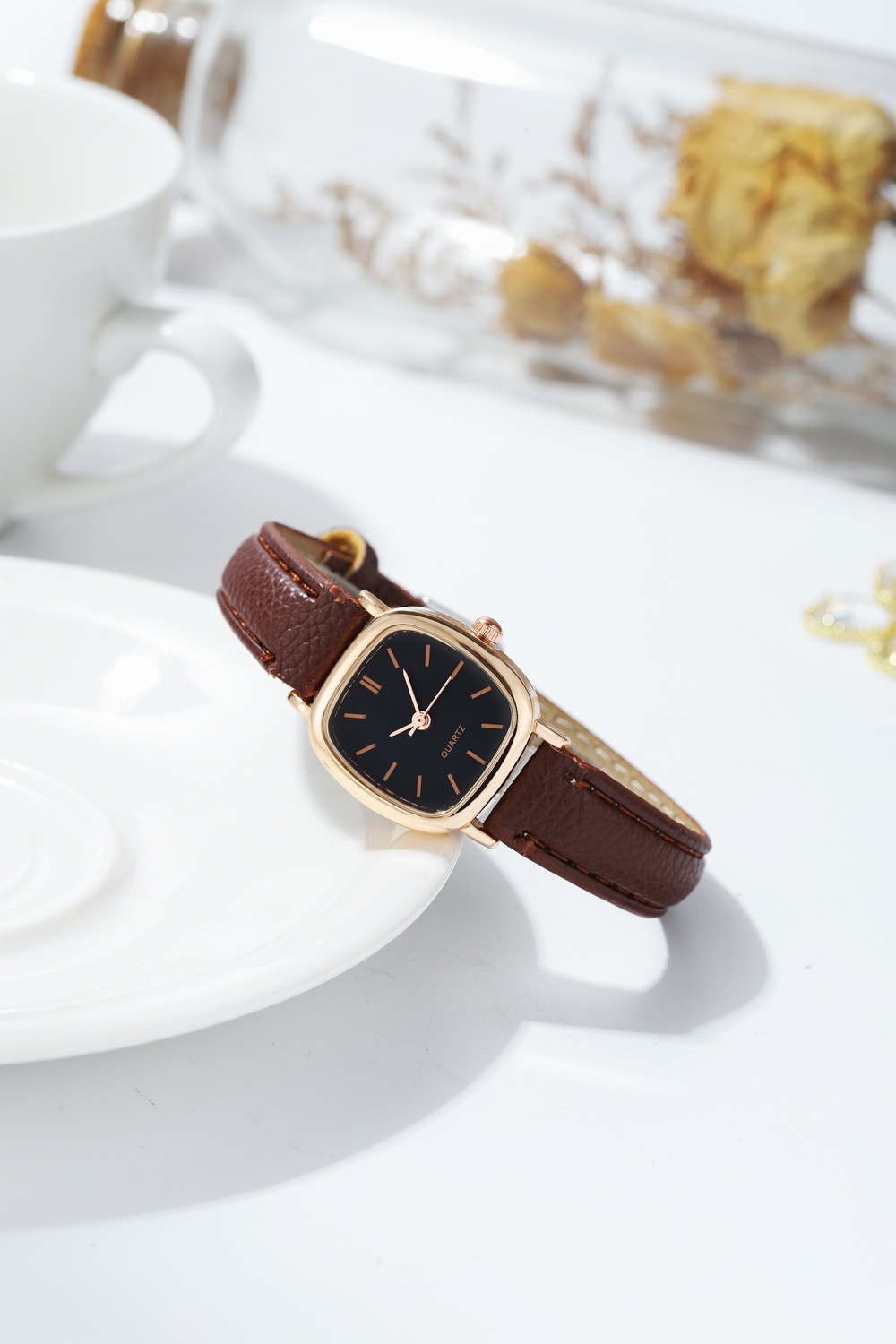 Versiune coreeană a ceasului cuarț parfumat în stil Sen, cu cadran mic, ceas personalizat pentru studenți și volum de funcționare pentru femei._voghion.com