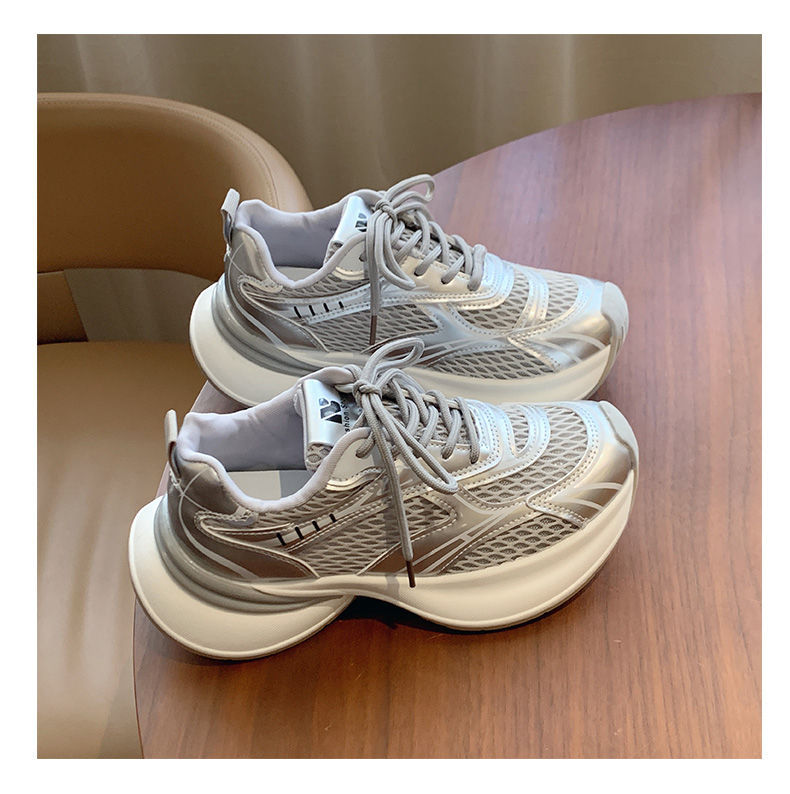 2024 verano nuevo zapato de padre de altura de suela gruesa, mujer respirable, red hueca, deportivo, zapatos de correr casuales