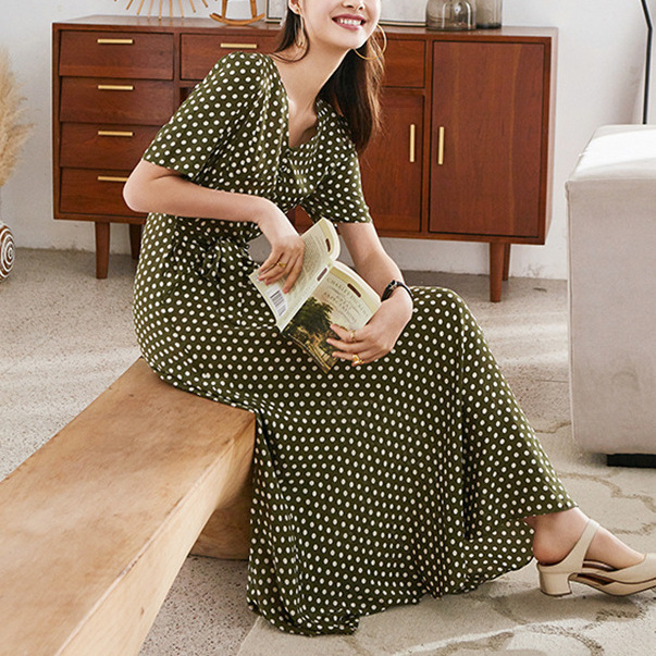 Elegant and Fashionable Women's Silk Dress, 2026 Summer New Style, Mid-Length French Polka Dot Dress Made of Mulberry Silk