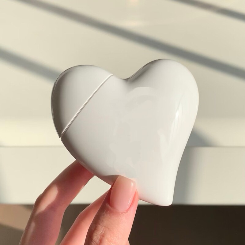 26 new summer models of portable moisturizing heart-shaped hand cream bottles, lotion heart-shaped hand cream 50g, cross-border purchasing supply 26 new summer models of portable moisturizing heart-shaped hand cream bottles, lotion heart-shaped hand cream 50g, cross-border purchasing supply