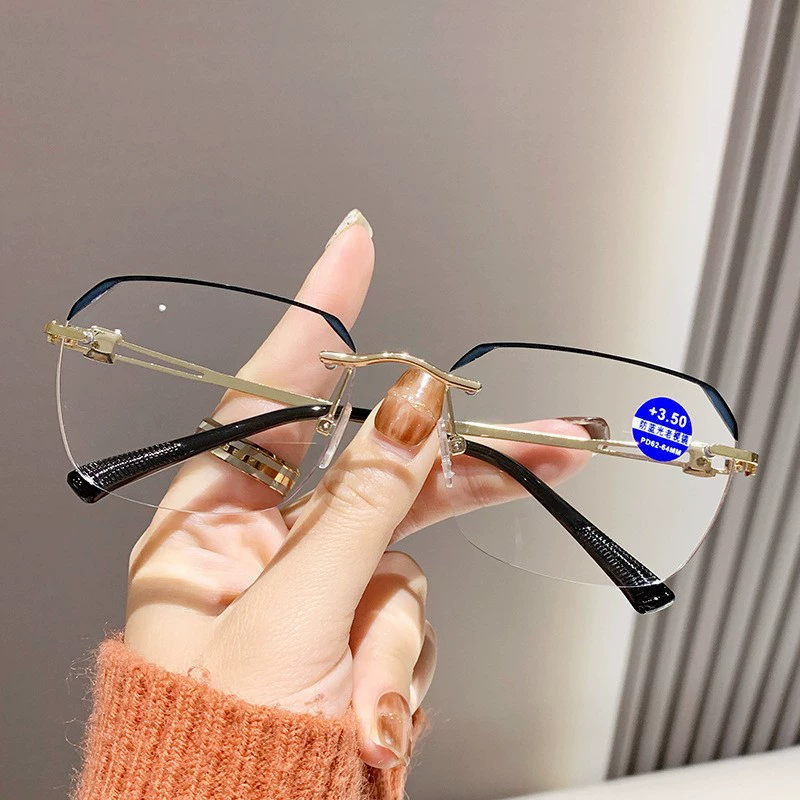 Новый безрамный пограничный вырезать Blu-ray очки для чтения