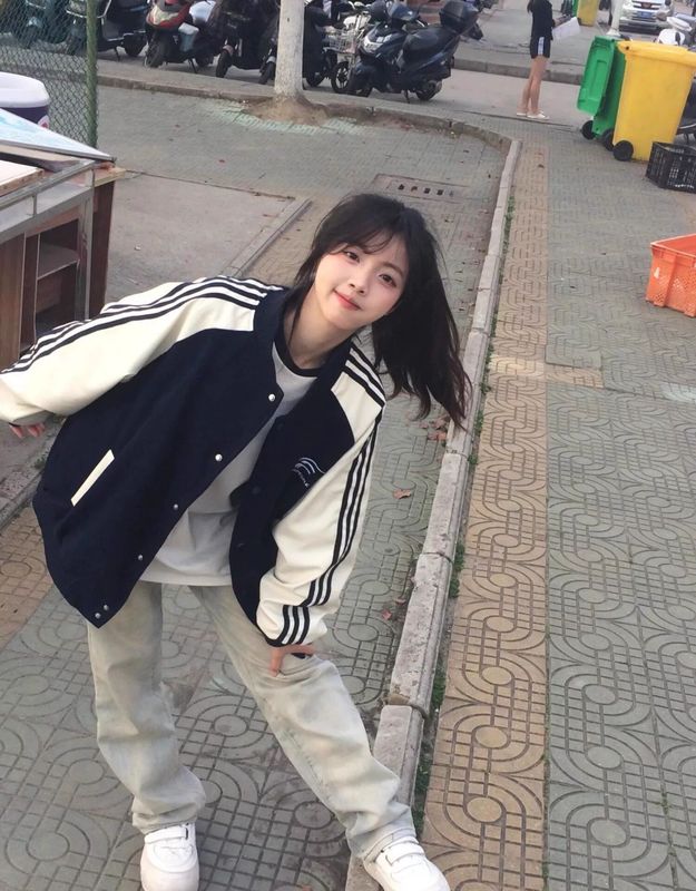 美式棒球服女春秋新款三条杆撞色字母设计感休闲宽松夹克外套女潮|undefined
