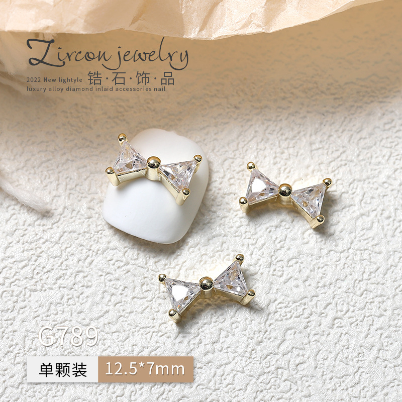 En LÍNEA DE MANICURA de la celebridad francés arco tridimensional uñas fototerapia avanzada cristal decorativo tamaño pequeño metal joyería diamante circón