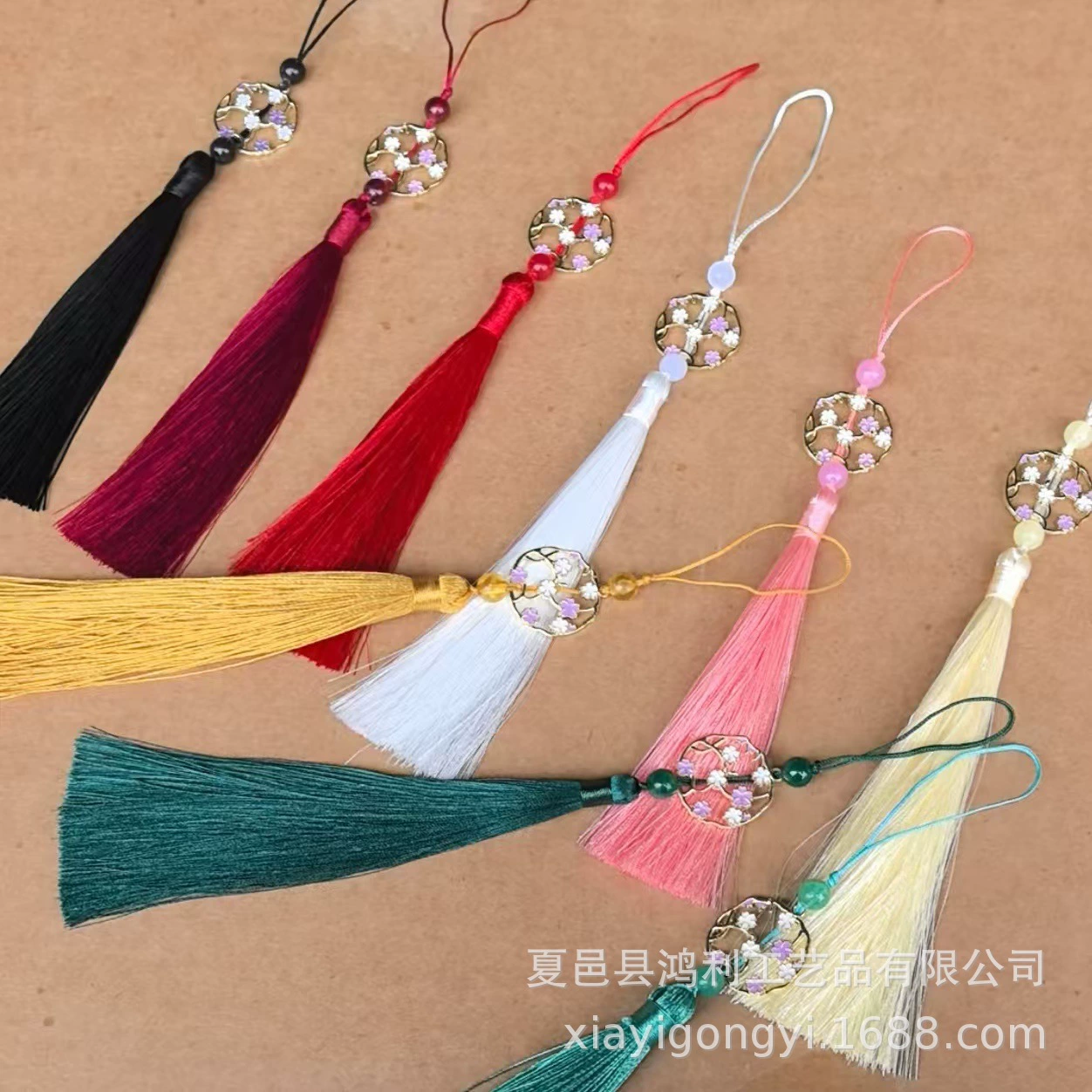 Фабрика прямых продаж семь маленьких цветов с бахромой и костюмом чонсам