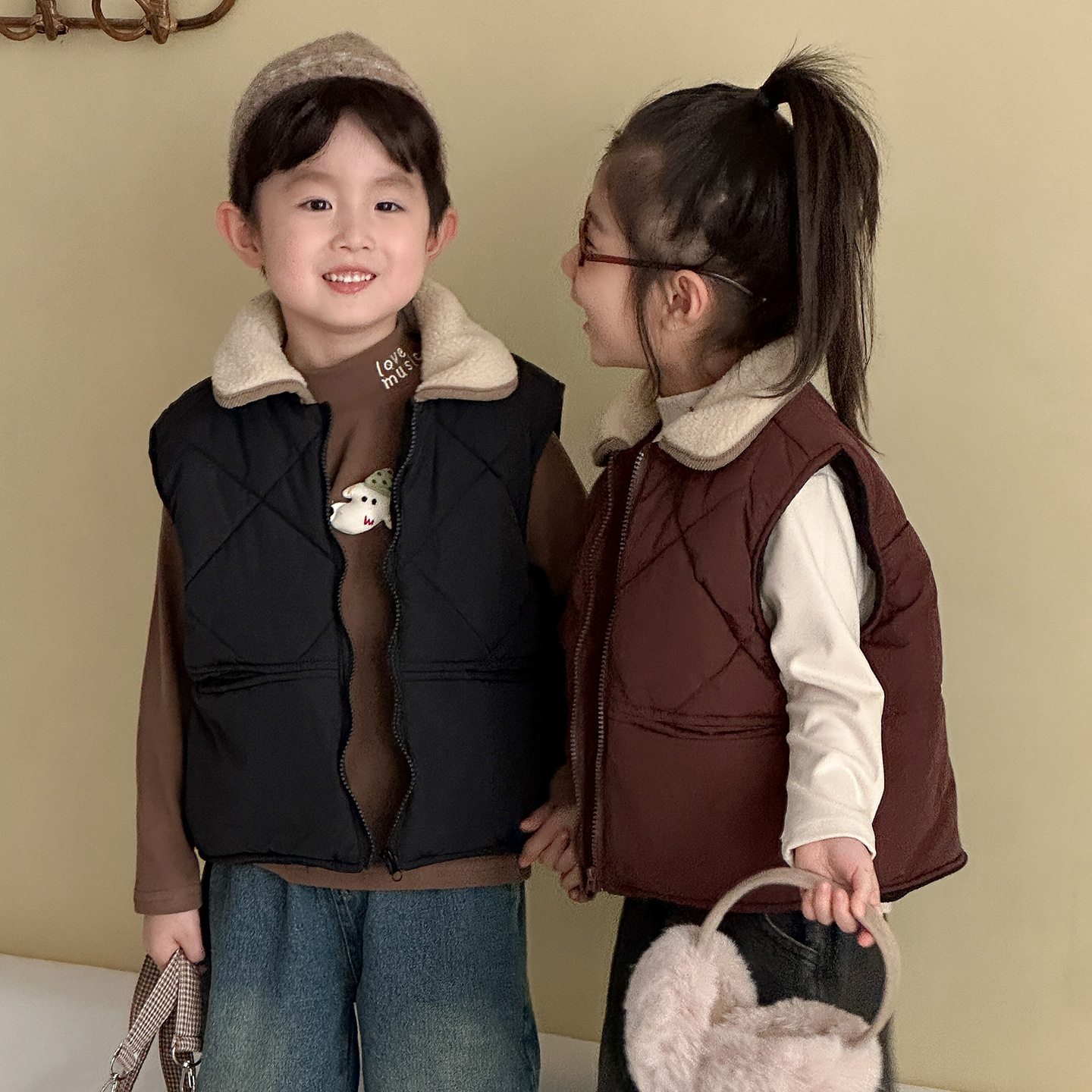 秋冬季儿童夹棉马甲男女童加绒背心2025新款冬装宝宝加厚马夹外套